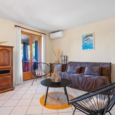 Jolie Maison Proche De La La Londe-les-Maures