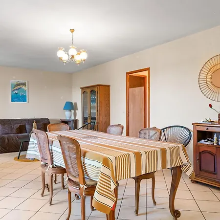 Jolie Maison Proche De La Holiday home La Londe-les-Maures